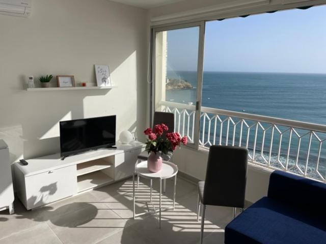 Precioso Apartamento A Estrenar En Primera Linea De Playa Benidorm Eksteriør billede