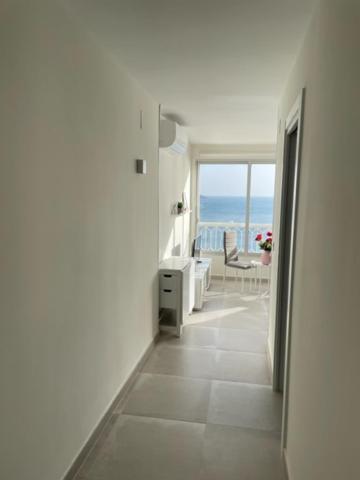 Precioso Apartamento A Estrenar En Primera Linea De Playa Benidorm Eksteriør billede